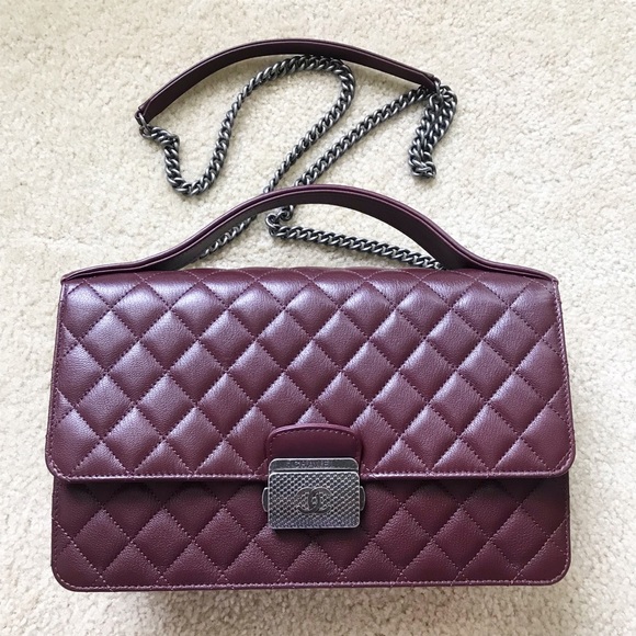 CHANEL Handbags - NWOT 100% Authentic Chanel Quilted Purse